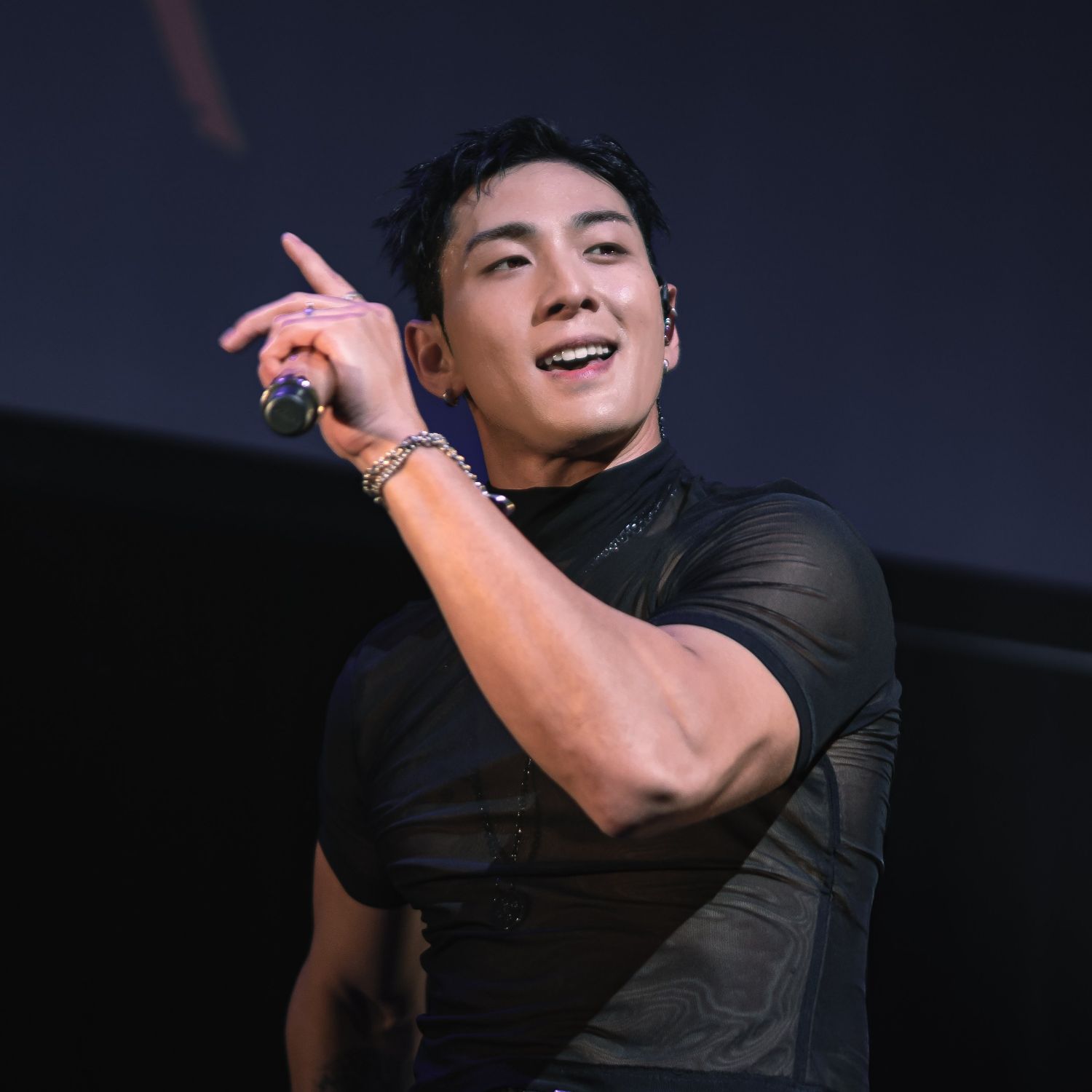 Latest photo of Baekho