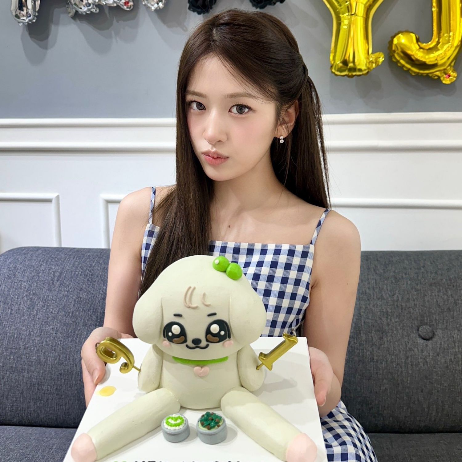 Latest photo of An Yujin (IVE)