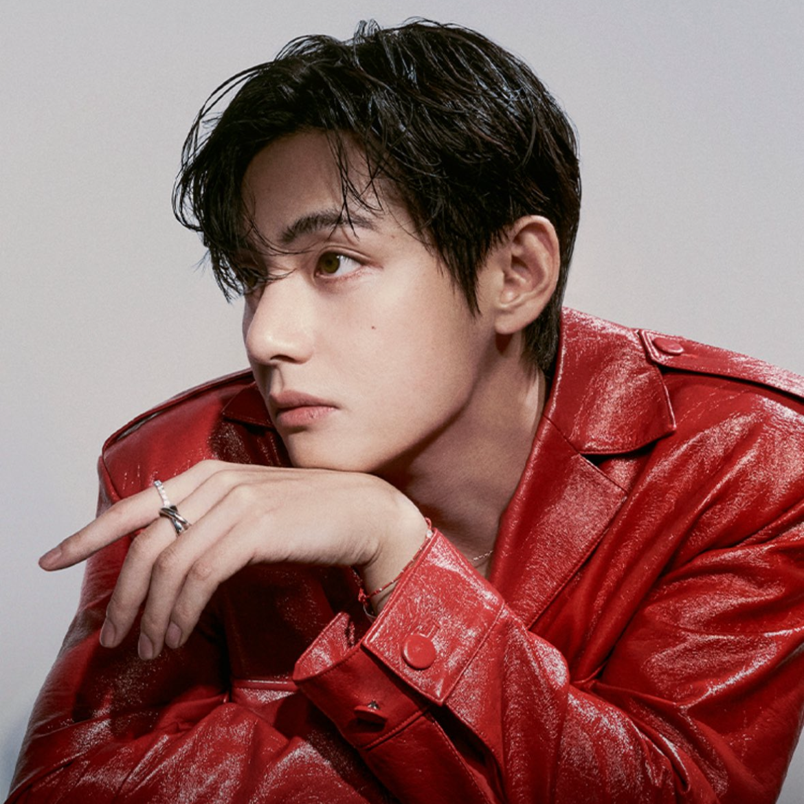 V (BTS)の最近の活動写真