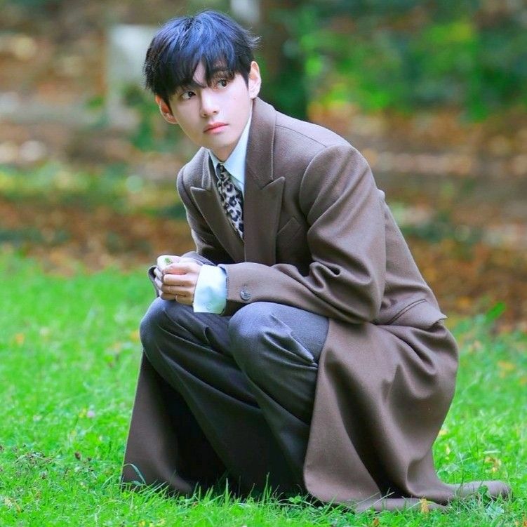 Recent activity shot of V (BTS)