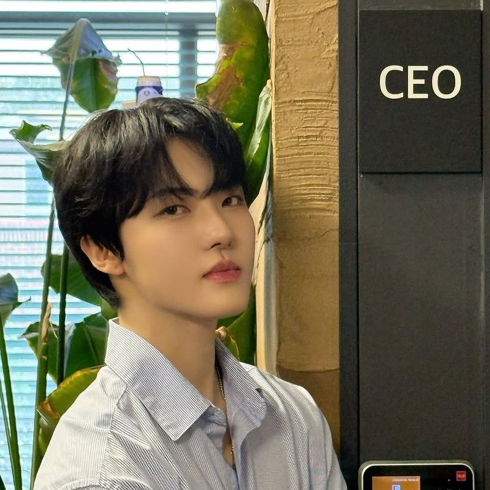 Behind-the-scenes cut of Junghoon (Xikers)