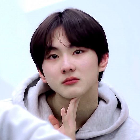 Behind-the-scenes cut of Jungwon (ENHYPEN)