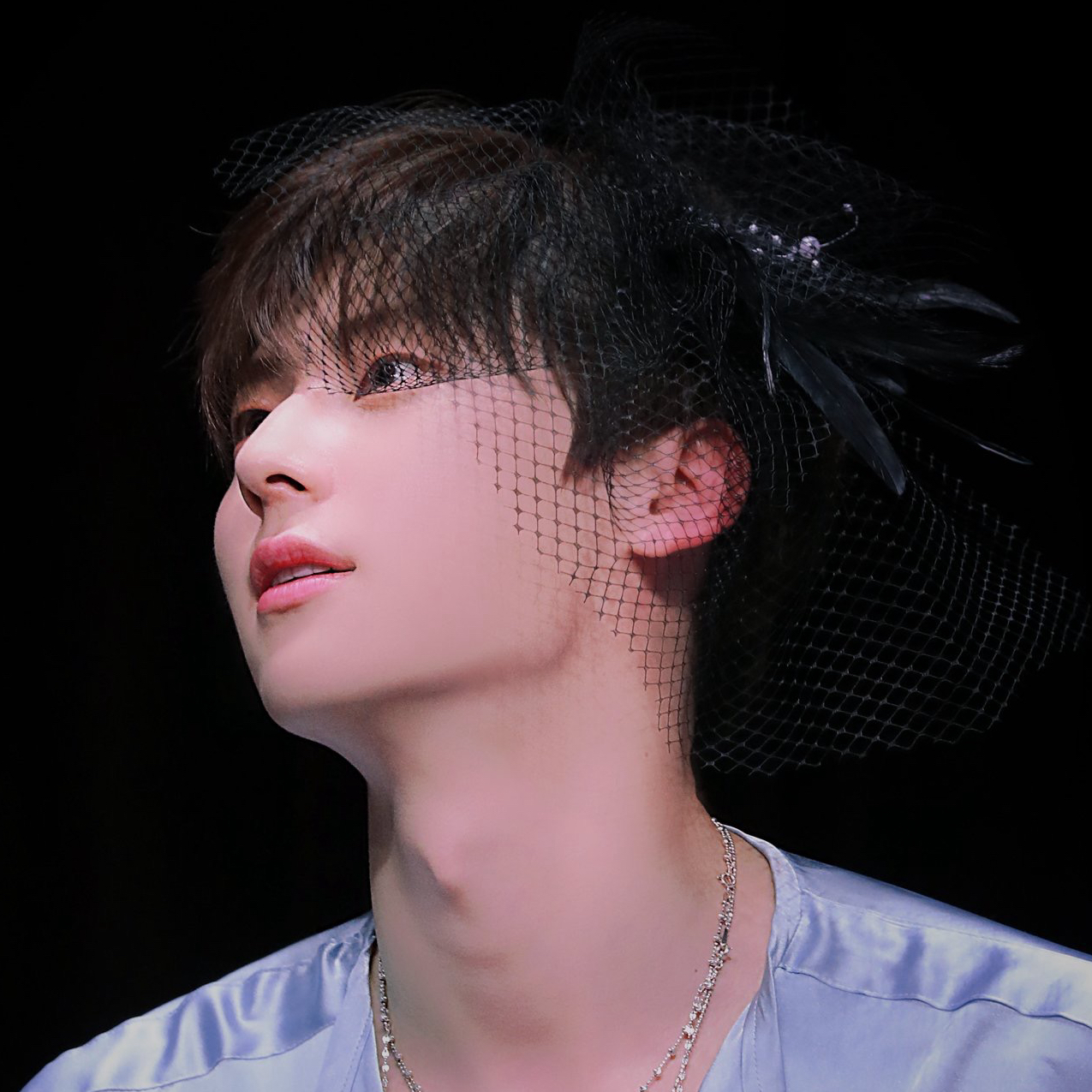 Behind-the-scenes cut of Hwang Minhyun