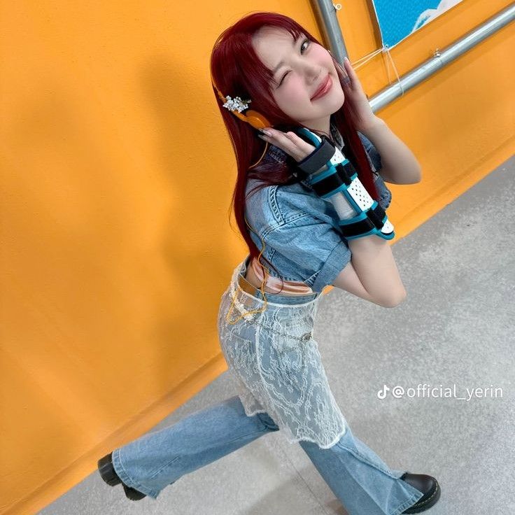 Latest photo of Yerin (GFRIEND)