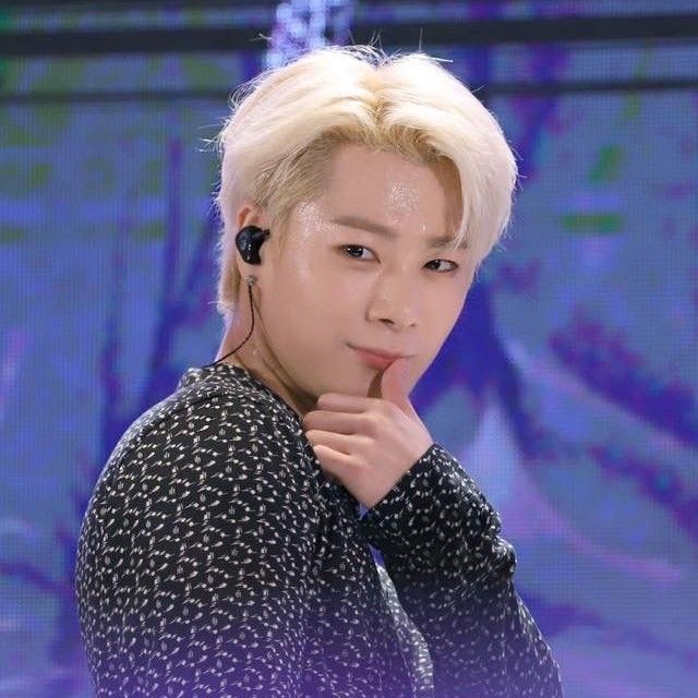 Latest photo of Moonbin (ASTRO)