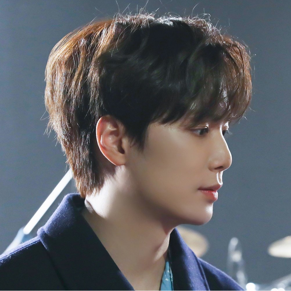 Behind-the-scenes cut of Kim Jonghyeon