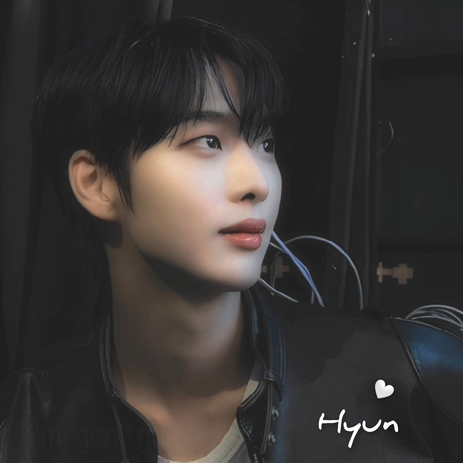 Behind-the-scenes cut of Hyun