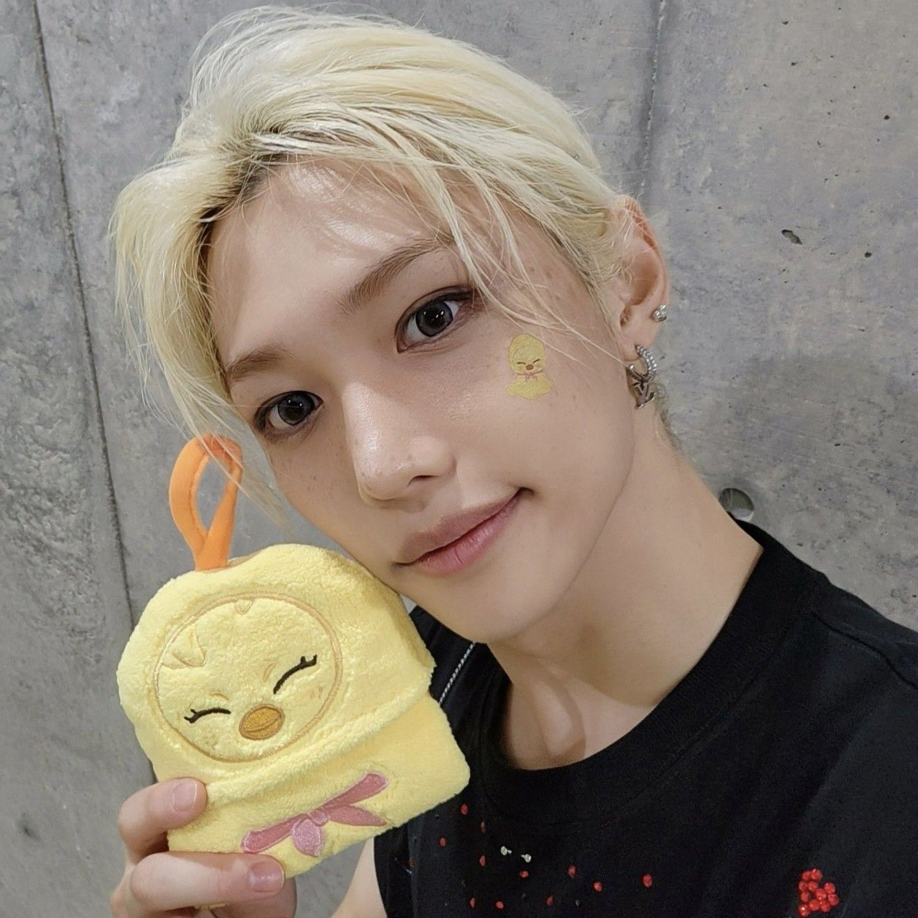 Behind-the-scenes cut of Felix (Stray Kids)