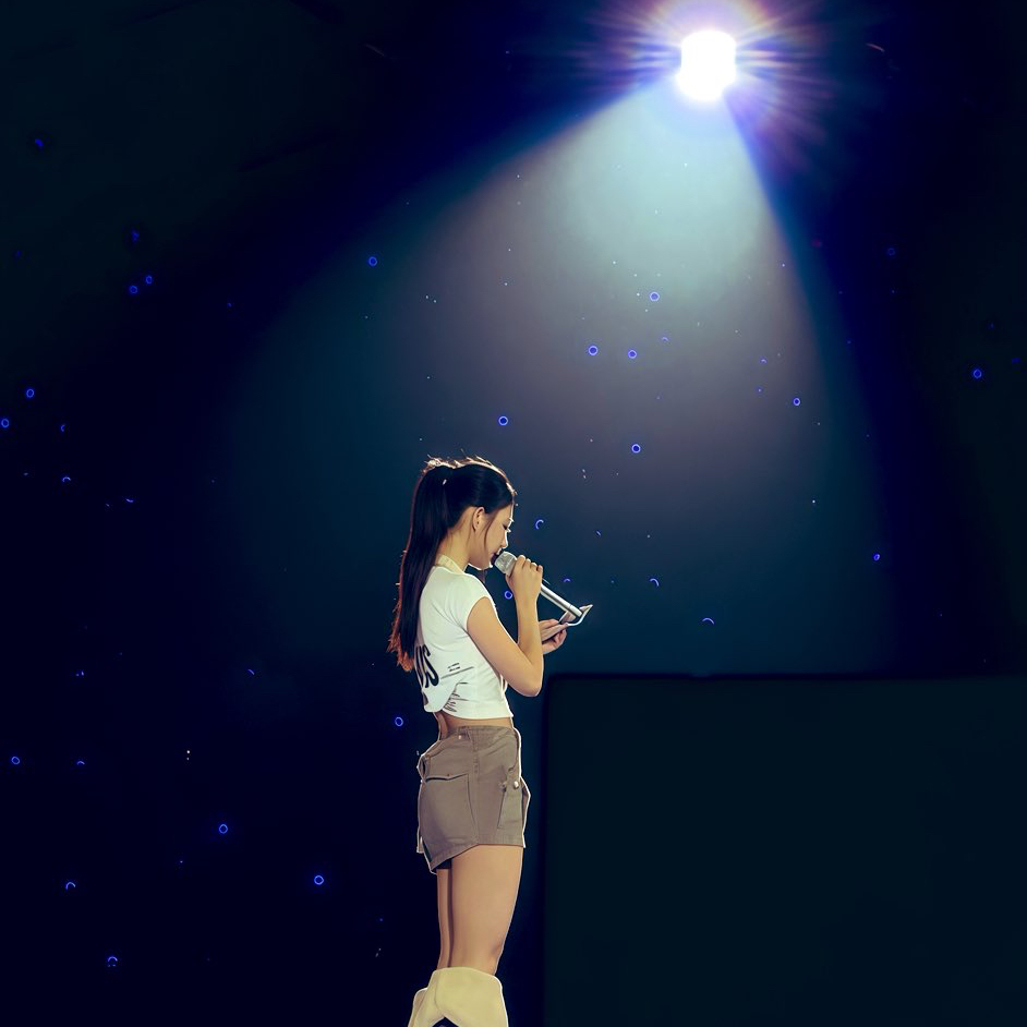 쯔위 (TWICE)의 비하인드 컷