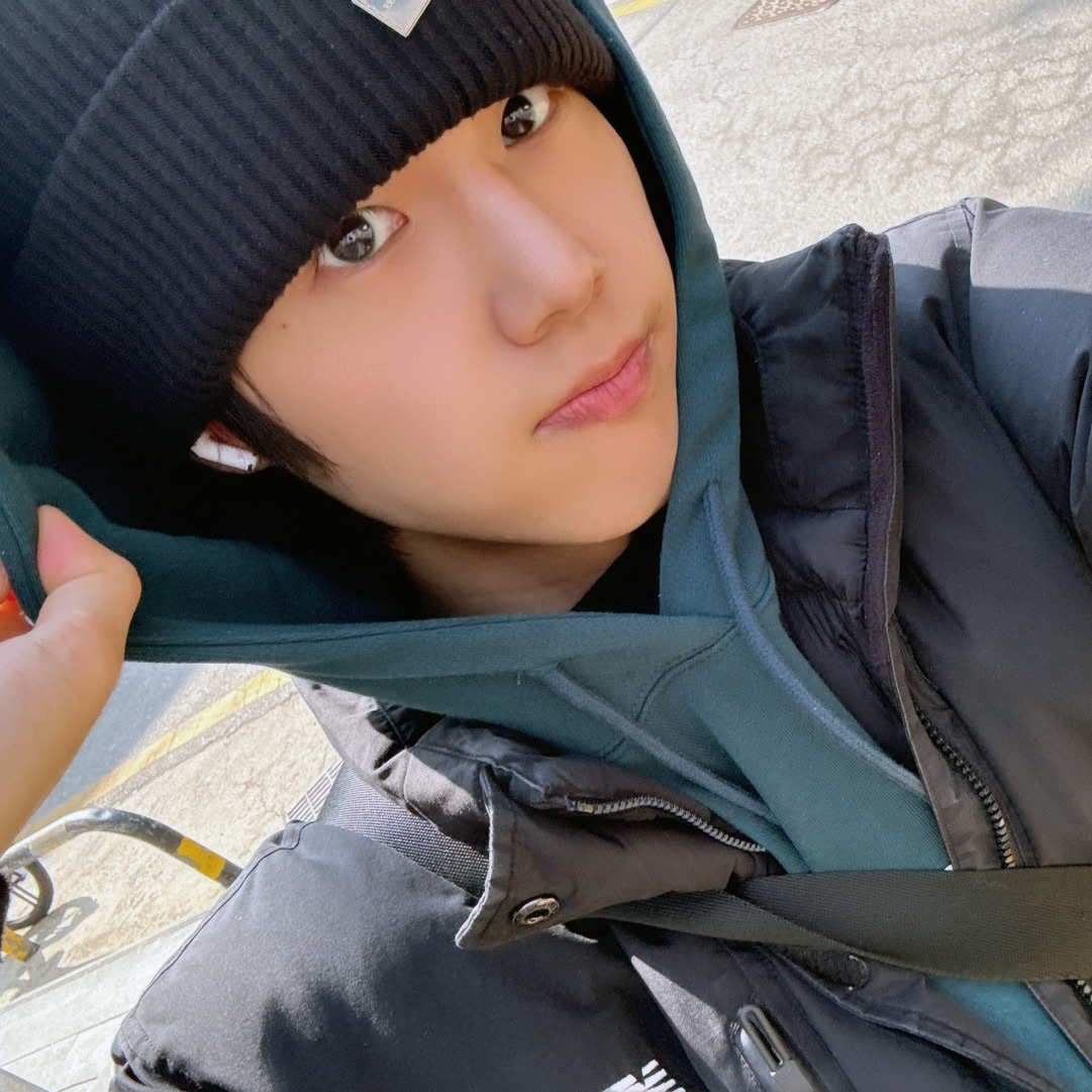 Recent activity shot of Hwang Seongbin (82MAJOR)