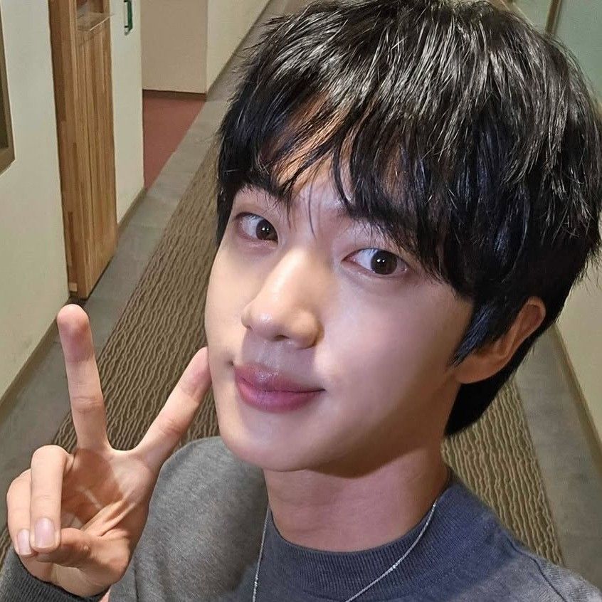 Latest photo of Jin (BTS)