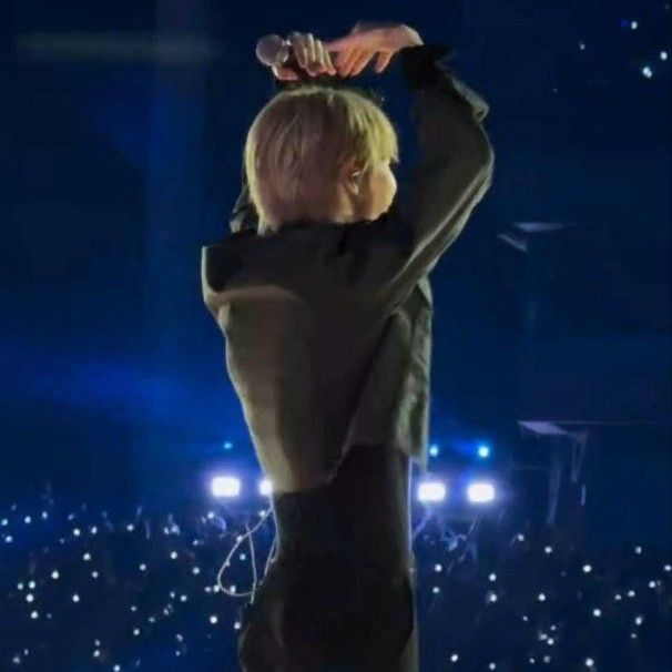 지민 (방탄소년단)의 비하인드 컷