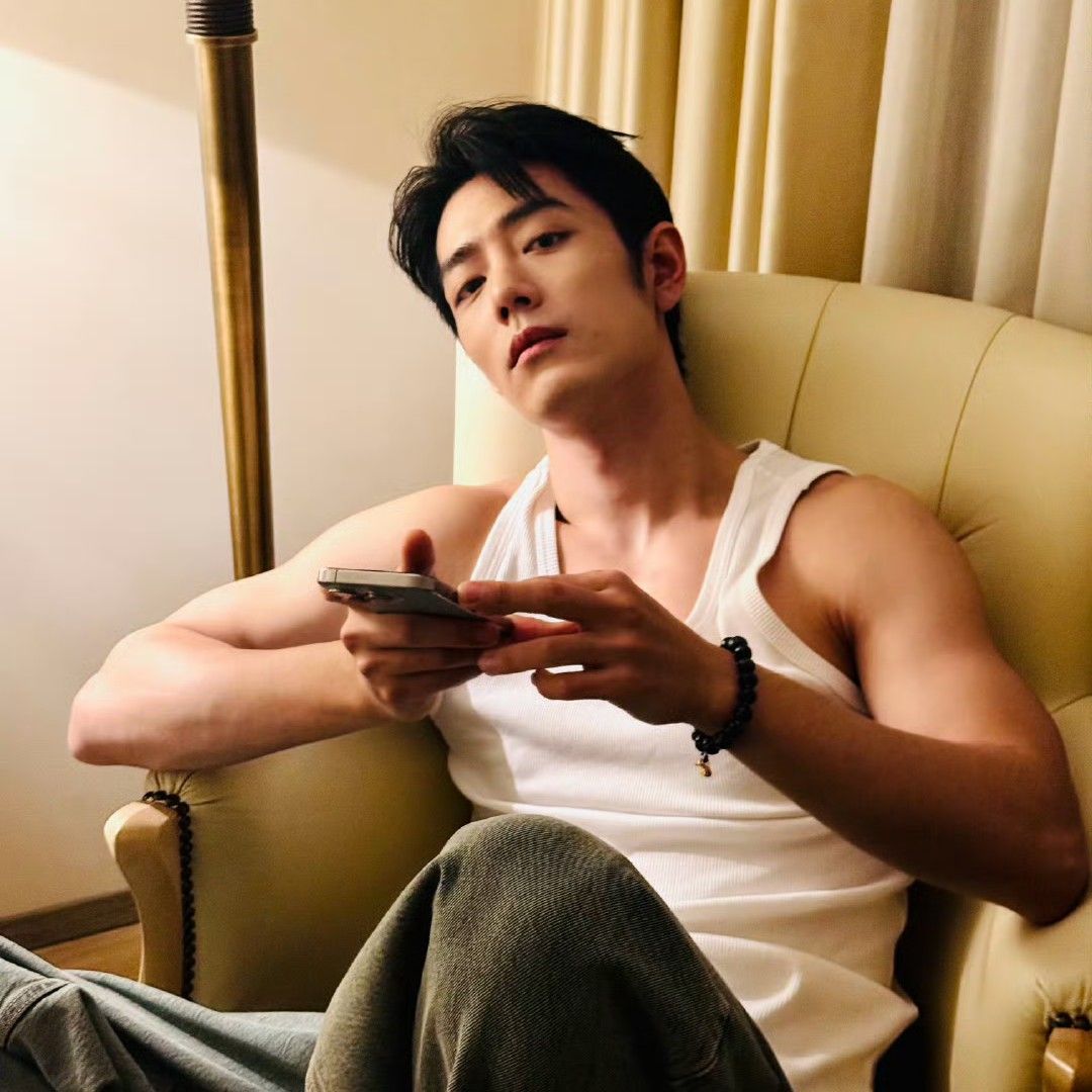 A moment captured by Xiao Zhan's fan