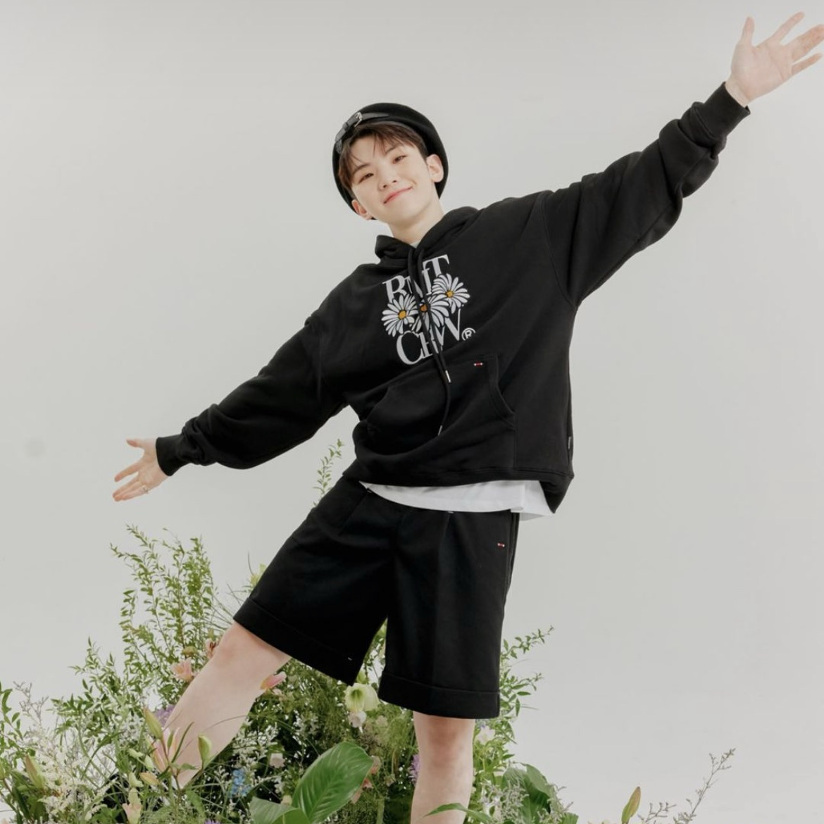 A moment captured by Woozi (SEVENTEEN)'s fan