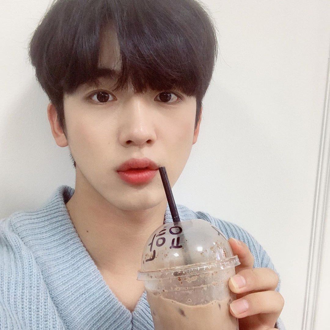김요한 (위아이)의 비하인드 컷