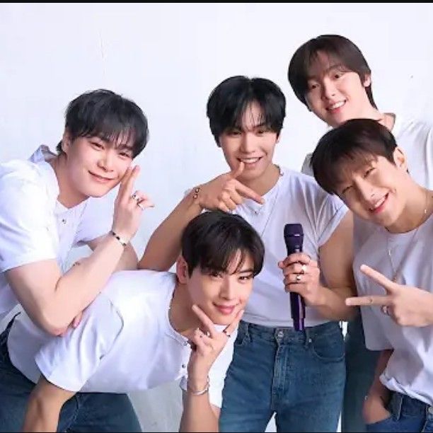 A moment captured by ASTRO's fan