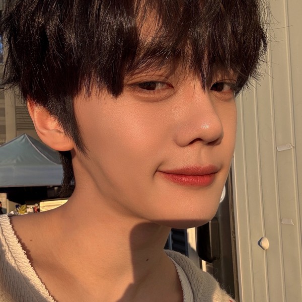 Shining profile picture of Kim Gyuvin (ZEROBASEONE) on today's Choeaedol