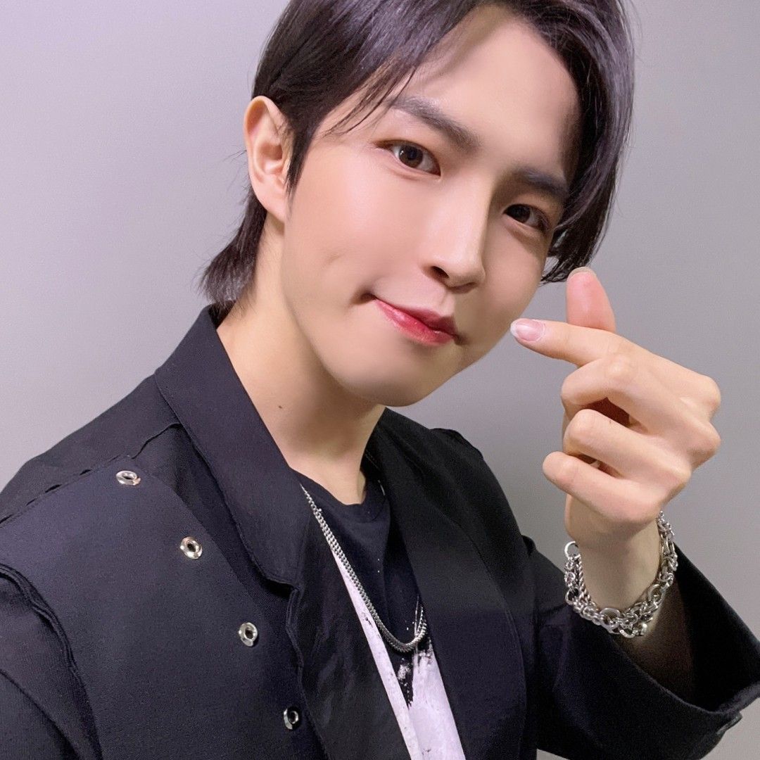 Potret di balik layar Kim Jaehwan