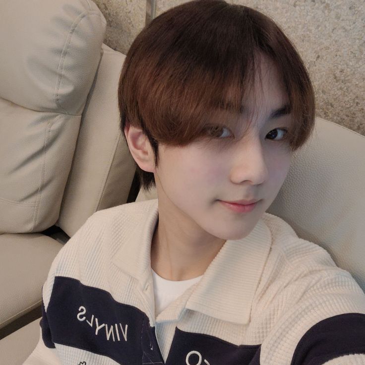 Recent activity shot of Jungwon (ENHYPEN)