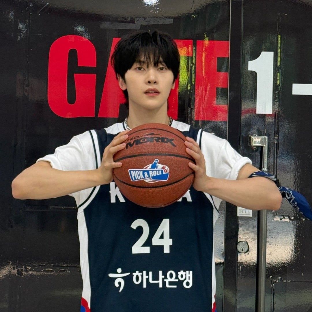 Latest photo of Seok Matthew (ZEROBASEONE)