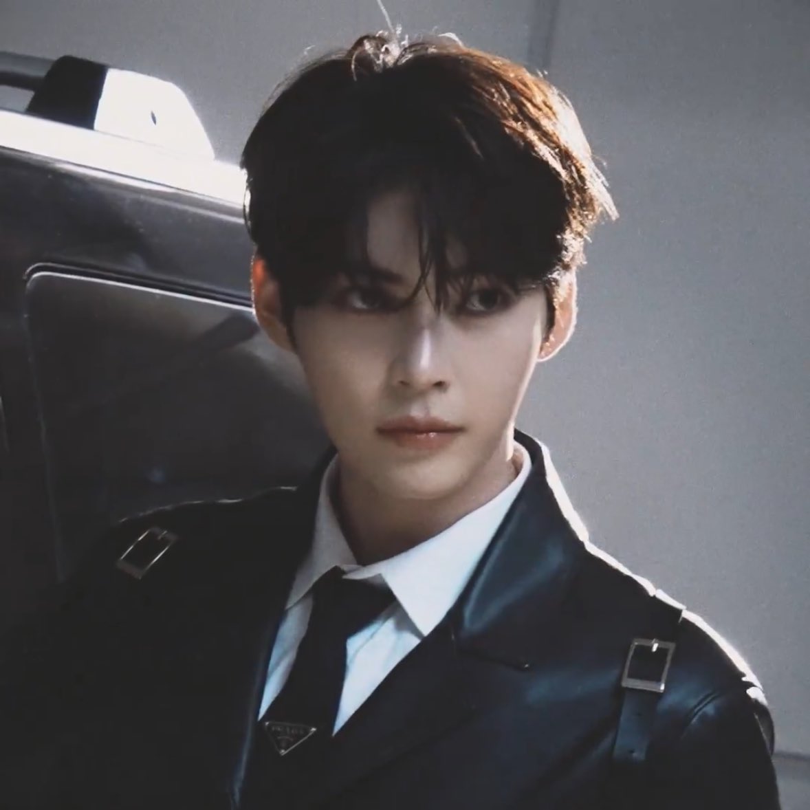 Recent activity shot of Sung Hanbin (ZEROBASEONE)