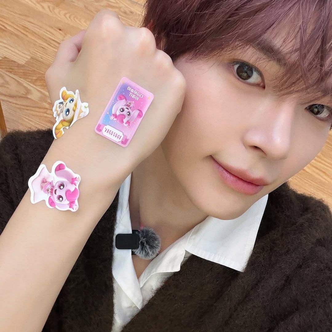 A moment captured by Sung Hanbin (ZEROBASEONE)'s fan