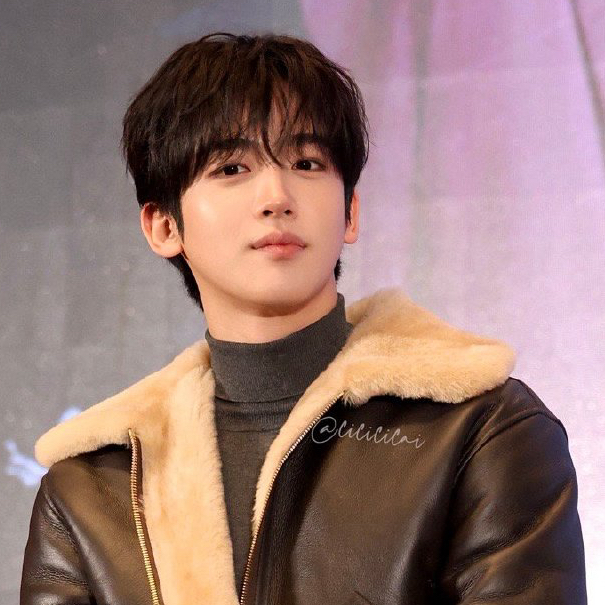 Behind-the-scenes cut of Kim Yohan (WEi)