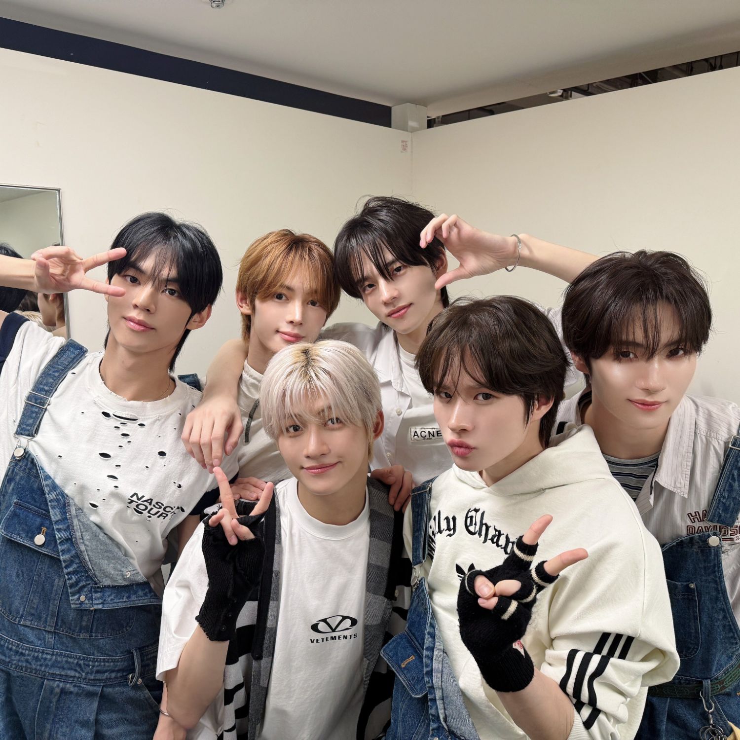 Behind-the-scenes cut of TWS