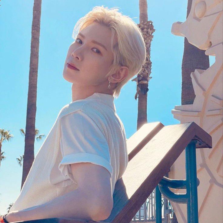 Recent activity shot of Yeosang (ATEEZ)