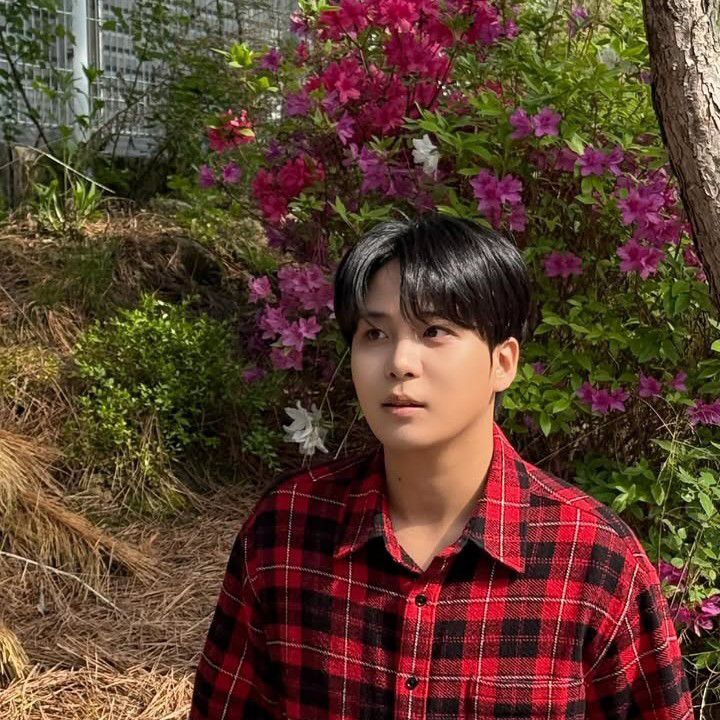 Recent activity shot of ATEEZ