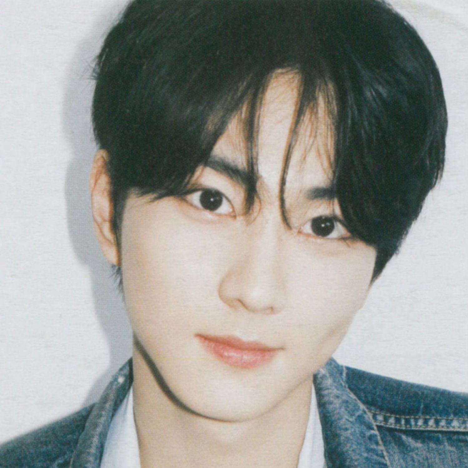 Latest photo of Jungwon (ENHYPEN)