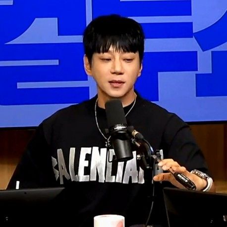 Behind-the-scenes cut of Hwang Chiyeol