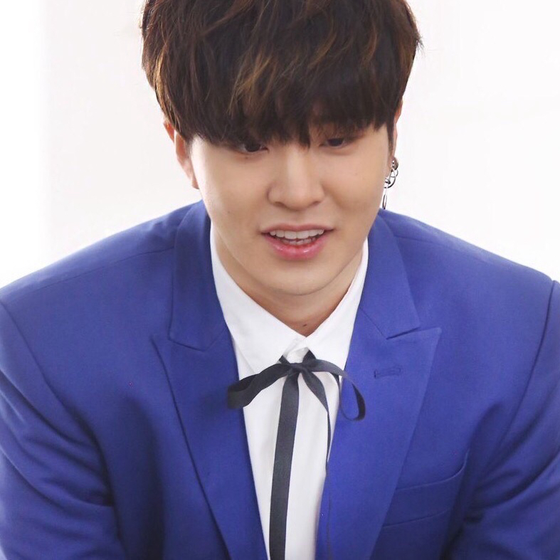 Behind-the-scenes cut of Youngjae (GOT7)