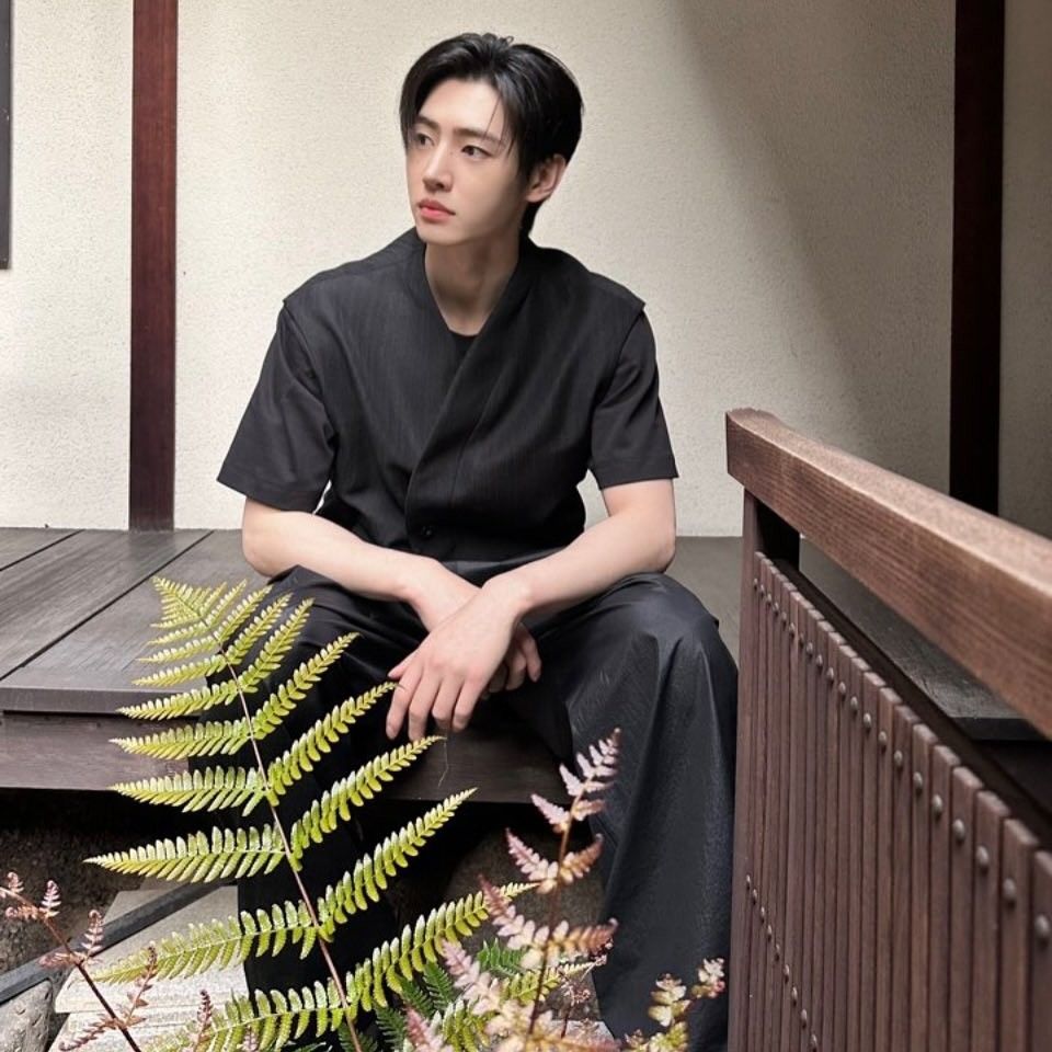 Foto aktivitas terbaru Sunghoon (ENHYPEN)