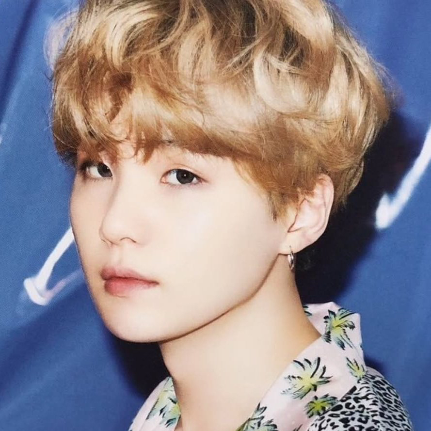 SUGA (防彈少年團)的最新活動照片