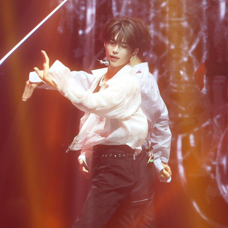 Latest photo of Sung Hanbin (ZEROBASEONE)
