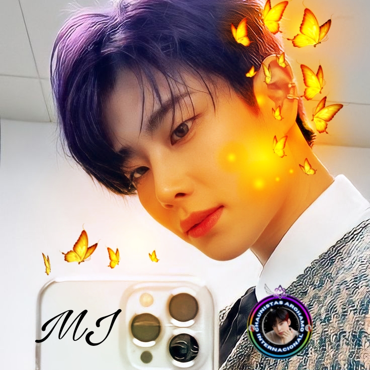 A moment captured by MJ (ASTRO)'s fan