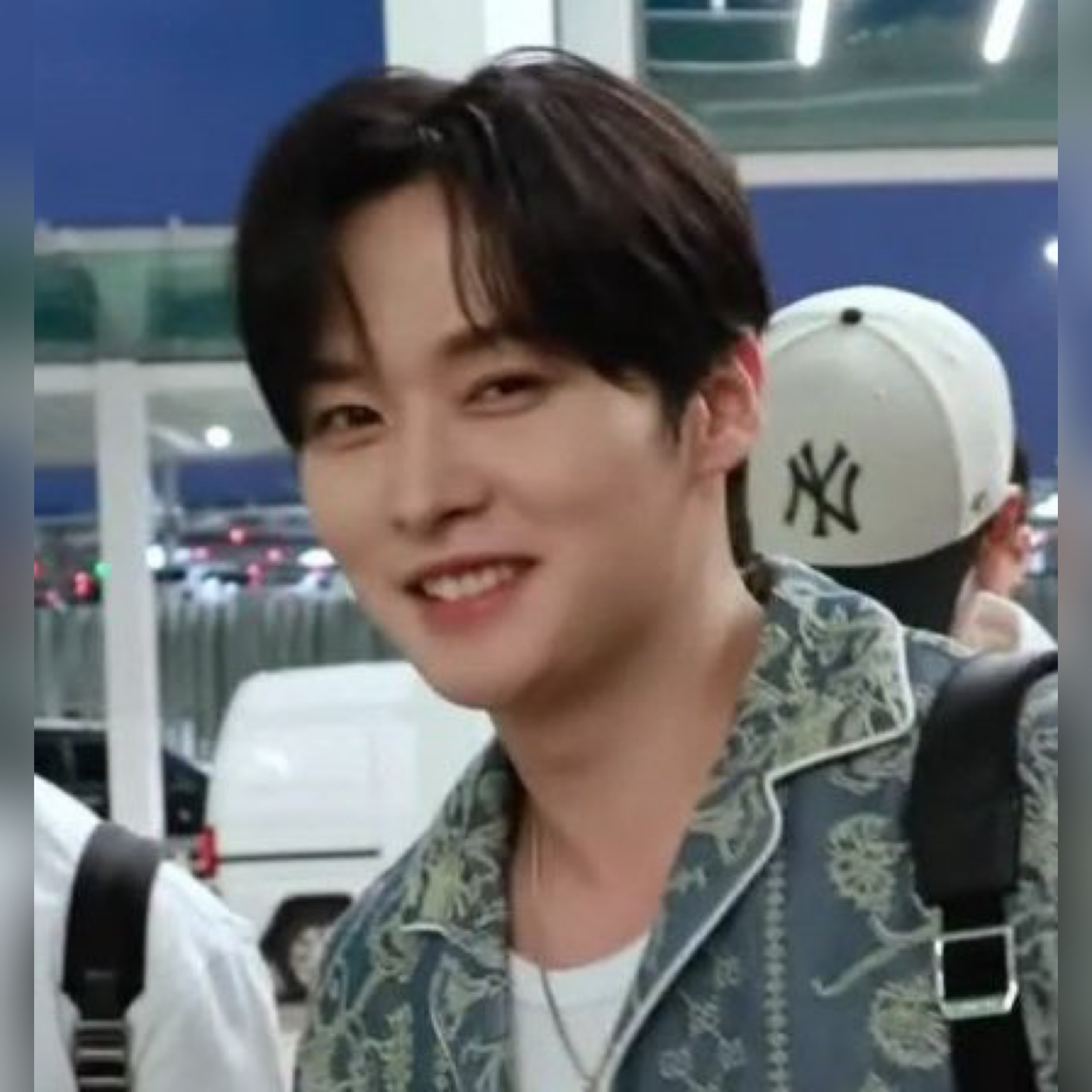 Behind-the-scenes cut of Lee Know (Stray Kids)