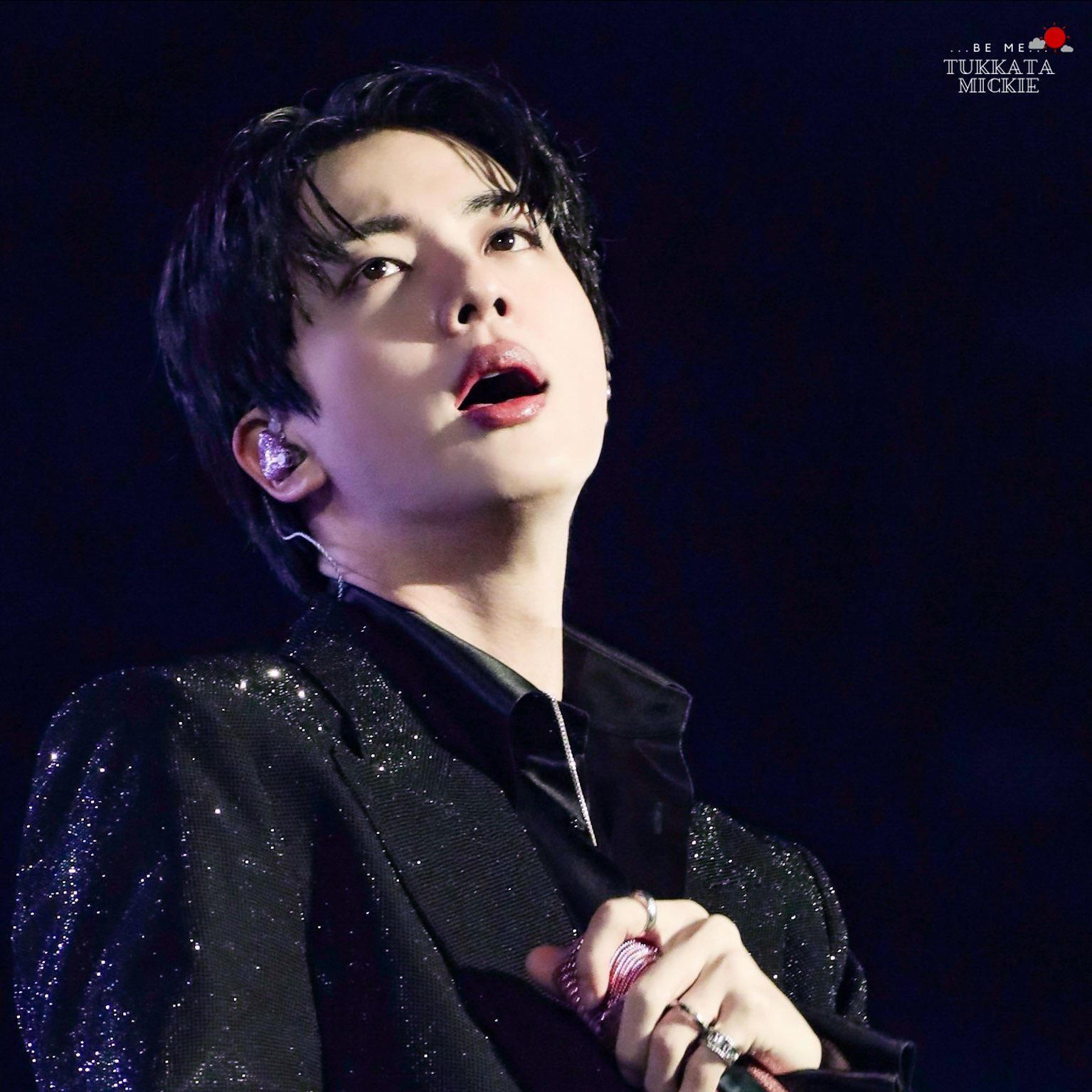 진 (방탄소년단)의 비하인드 컷