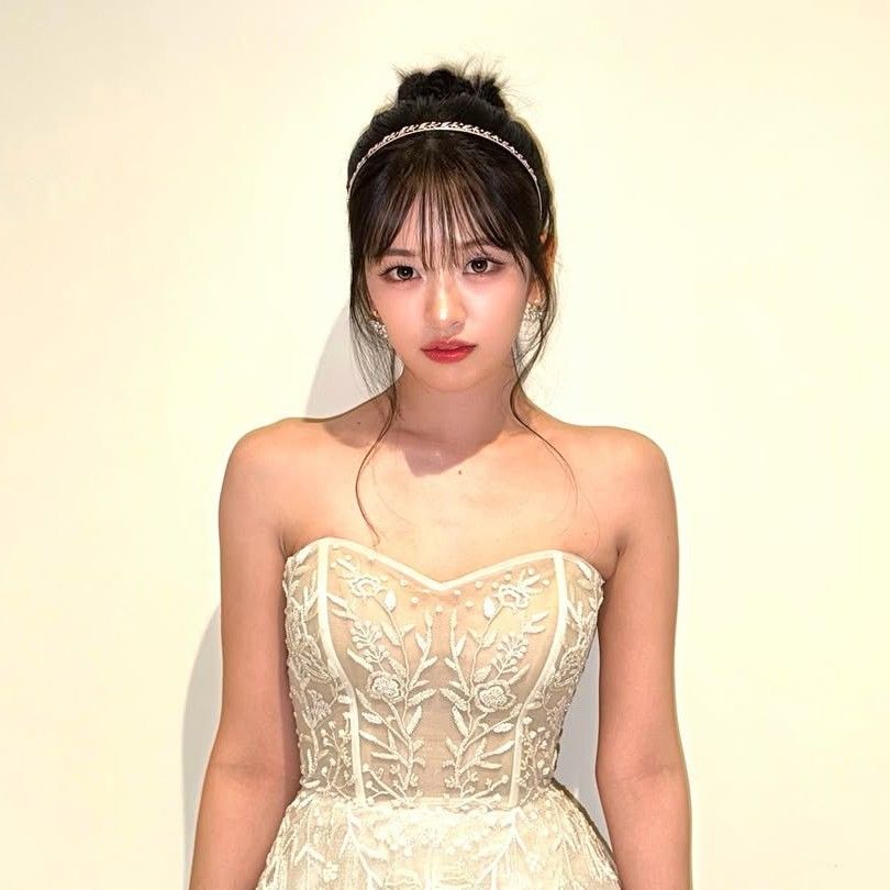 Recent activity shot of An Yujin (IVE)