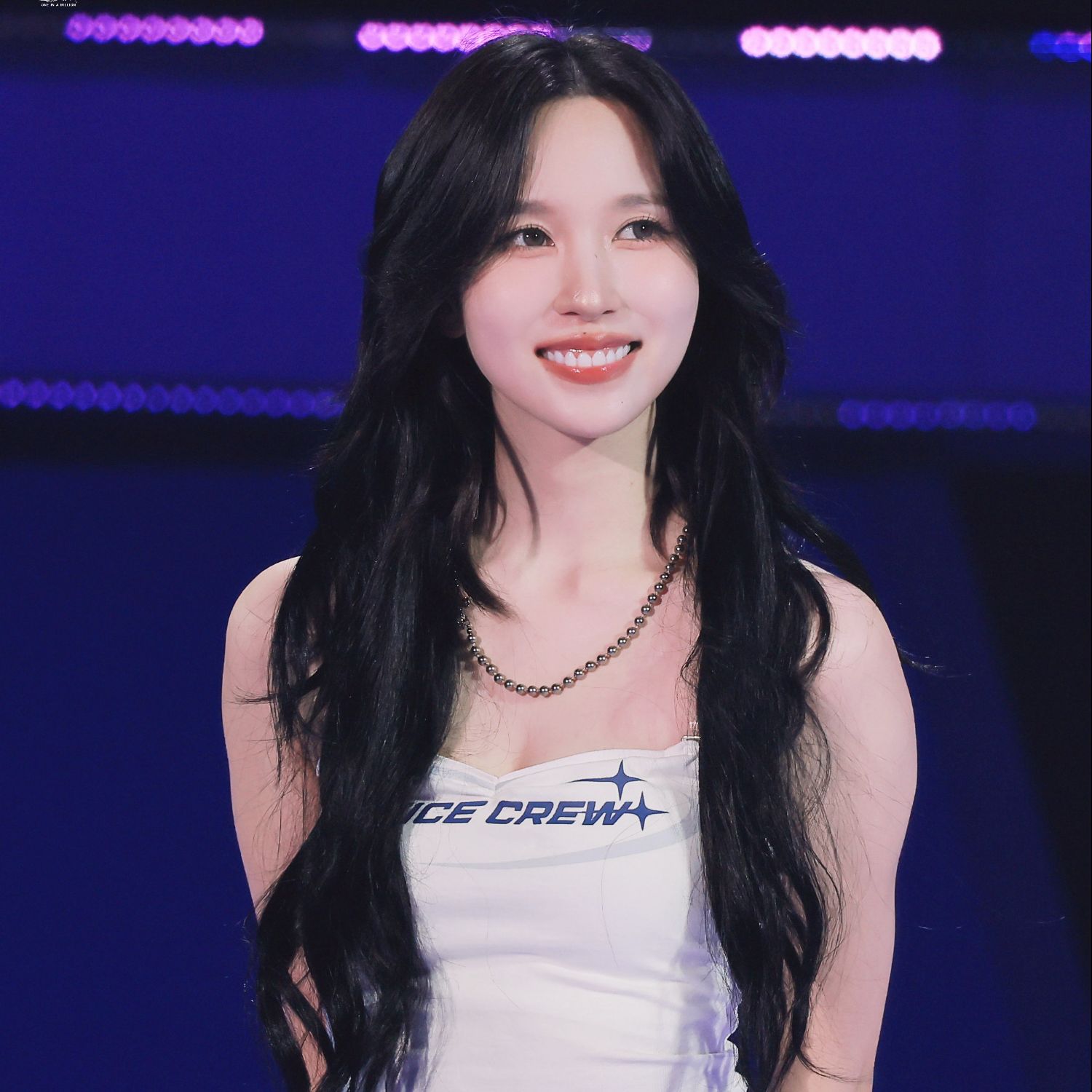 Momen yang diabadikan oleh penggemar Mina (TWICE)