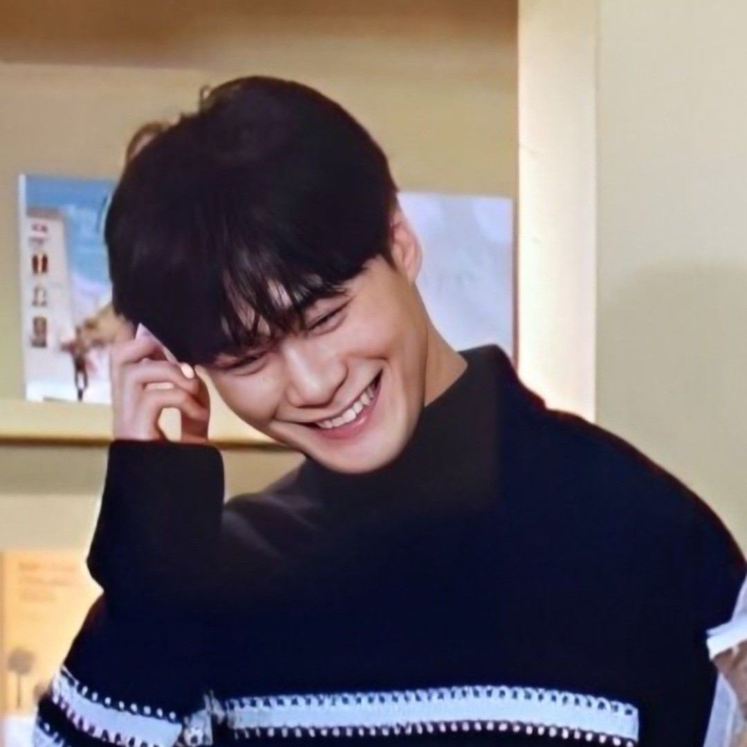 Latest photo of Moonbin (ASTRO)