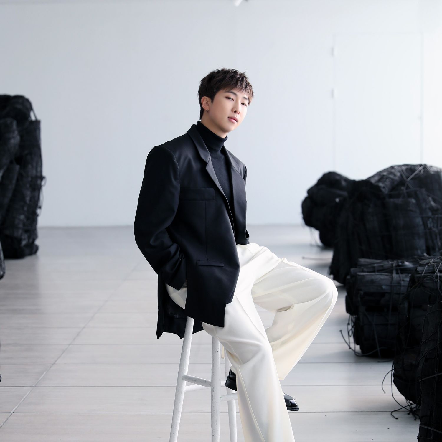 Behind-the-scenes cut of RM (BTS)
