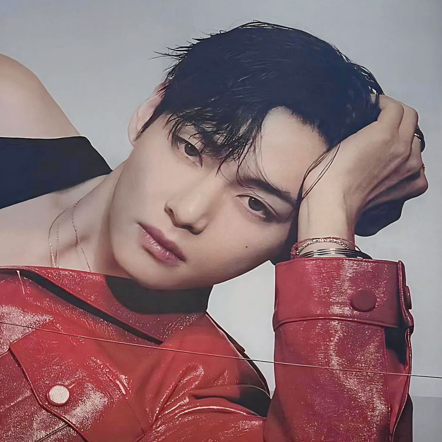 V (防弹少年团)的最新活动照片