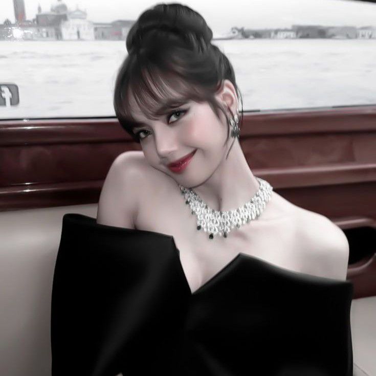 리사 (BLACKPINK)의 비하인드 컷