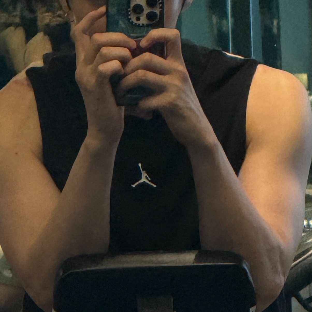 Recent activity shot of LEO (VIXX)