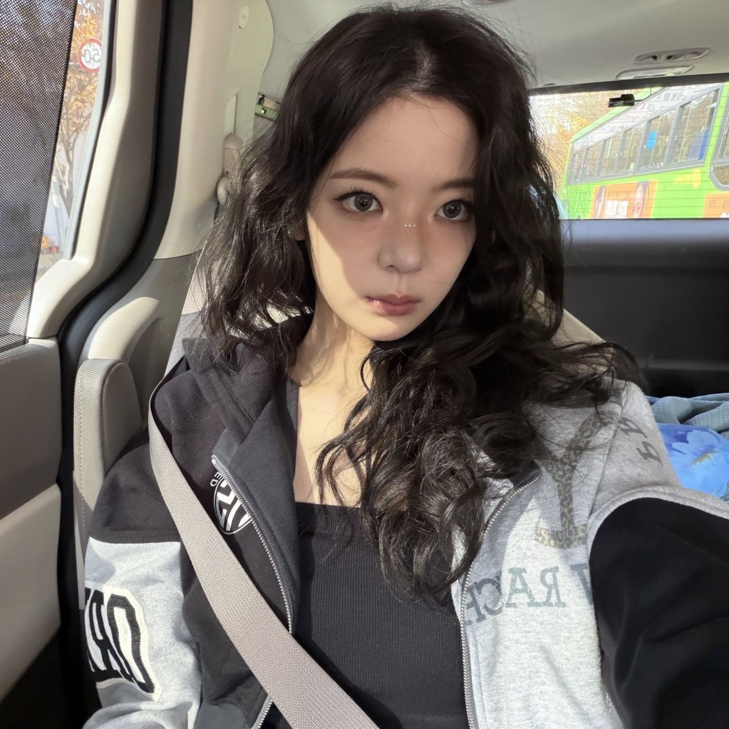 ITZYの舞台裏ショット