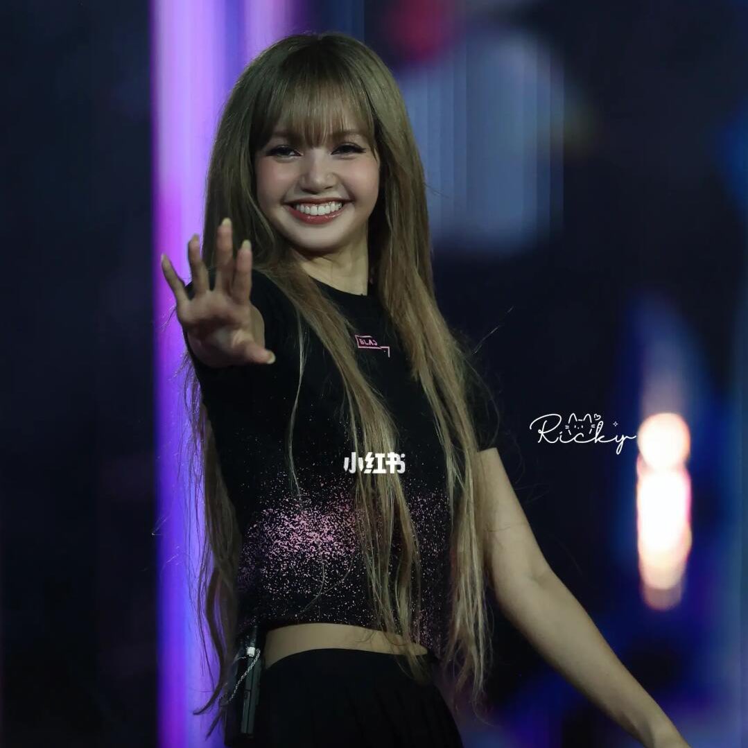 Recent activity shot of Lisa (BLACKPINK)