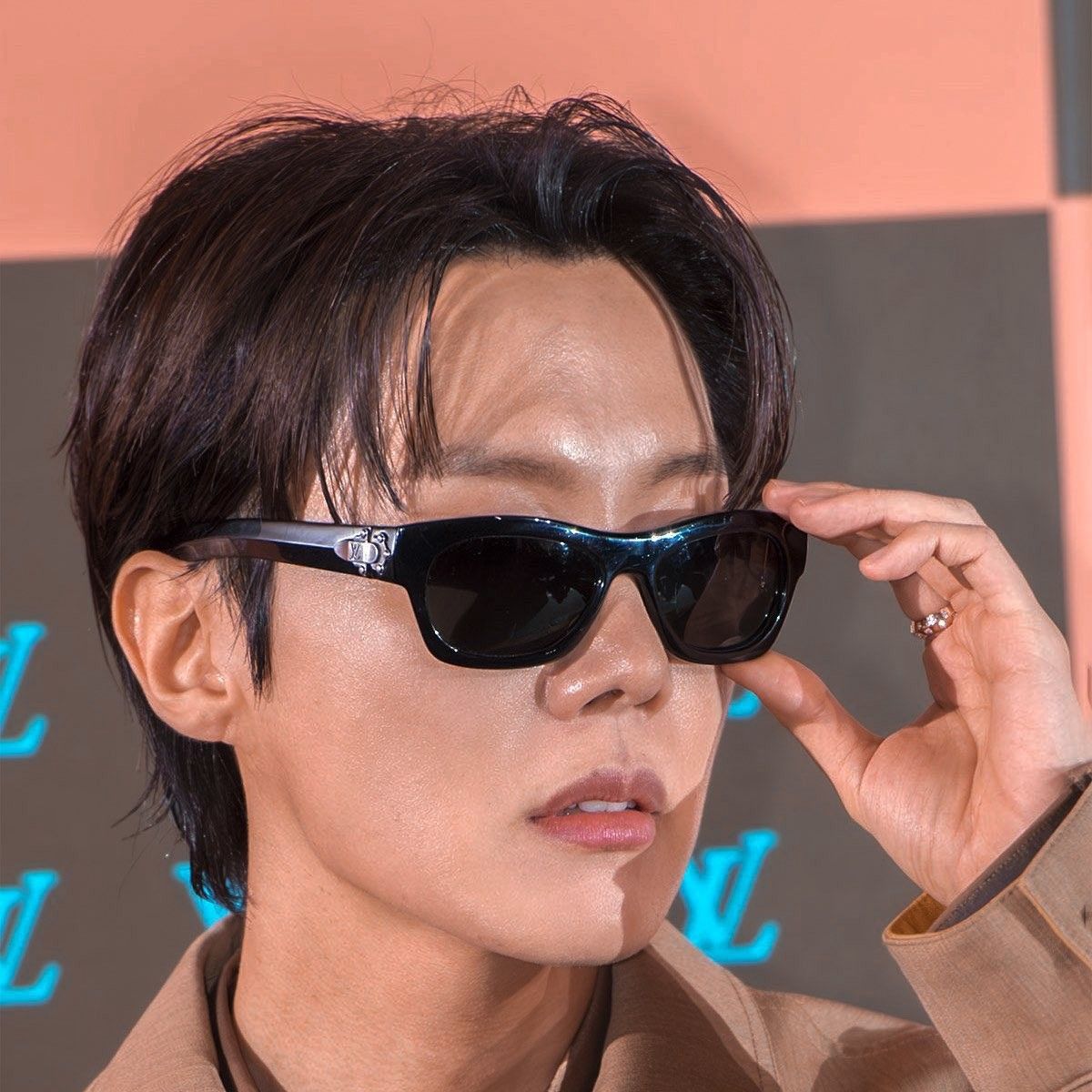 제이홉 (방탄소년단)의 비하인드 컷