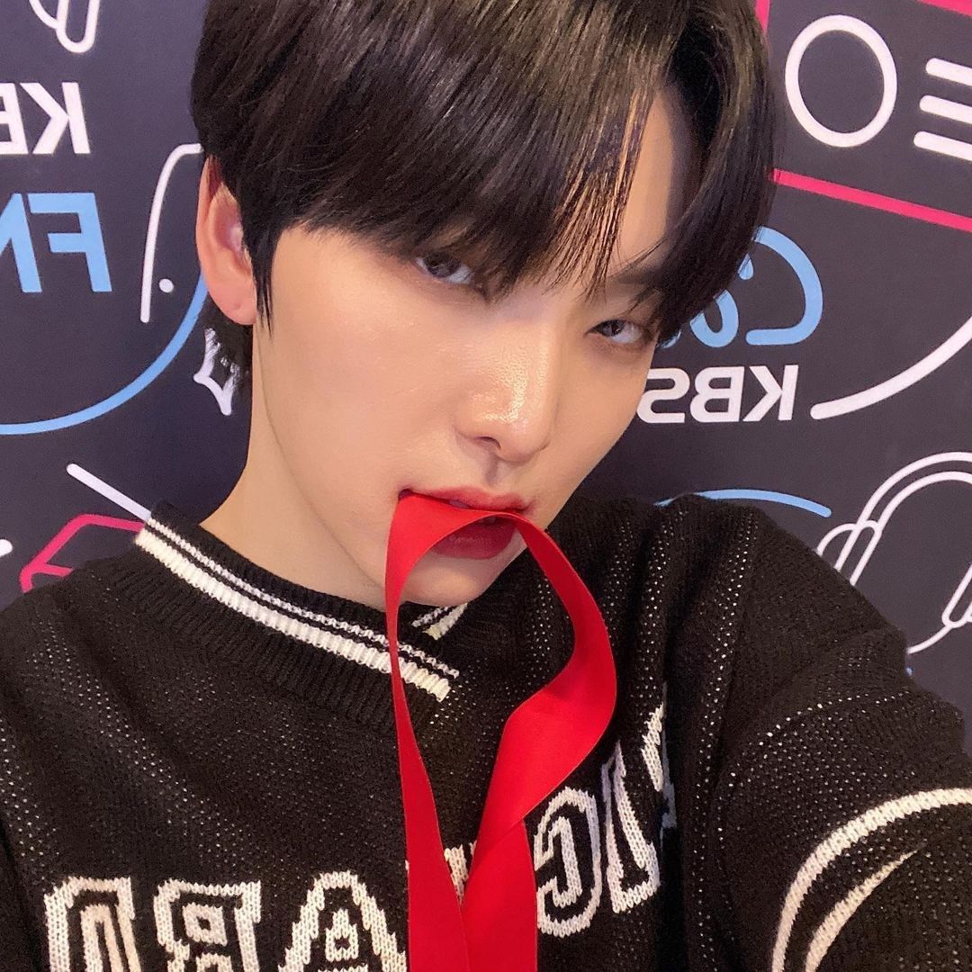 Recent activity shot of Seoho (ONEUS)